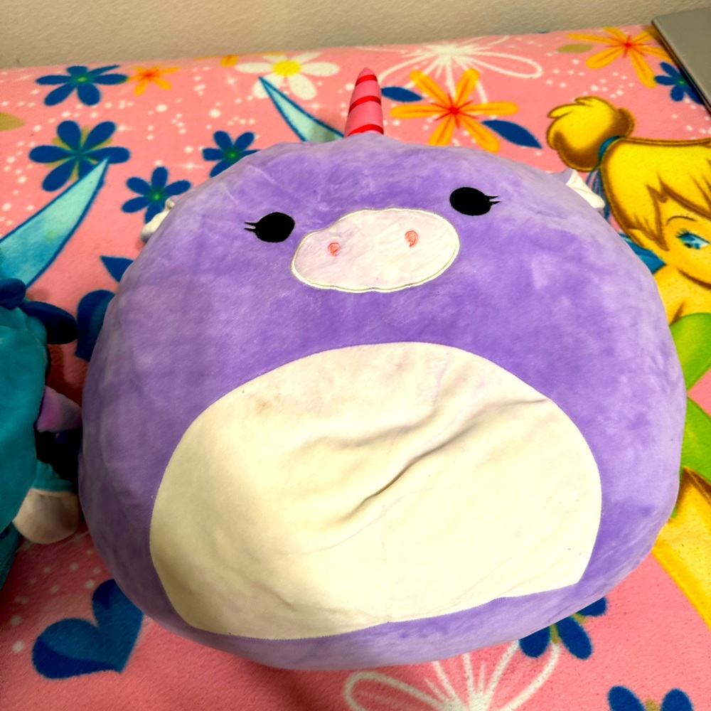 This is a  squish mellow unicorn used needs a new home!!